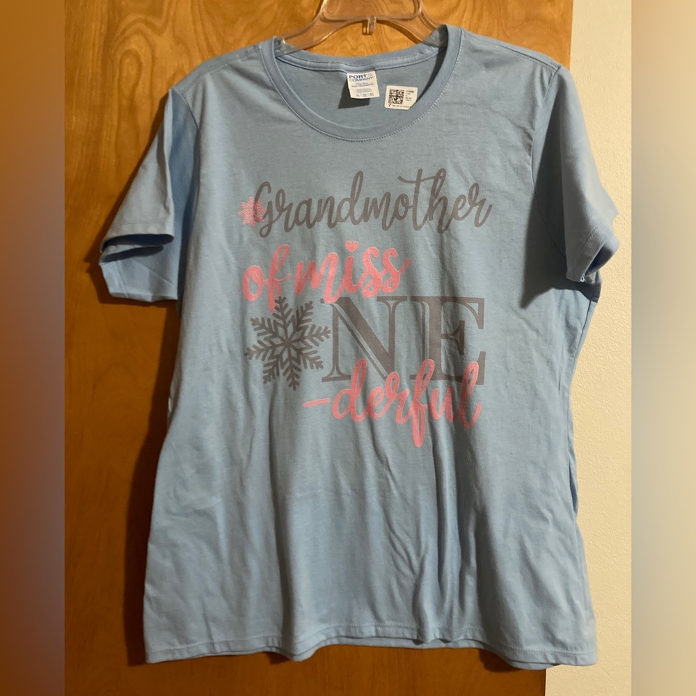 Size XL.  Grandma to bday girl (1st bday) shirt. Brand new. Never worn.